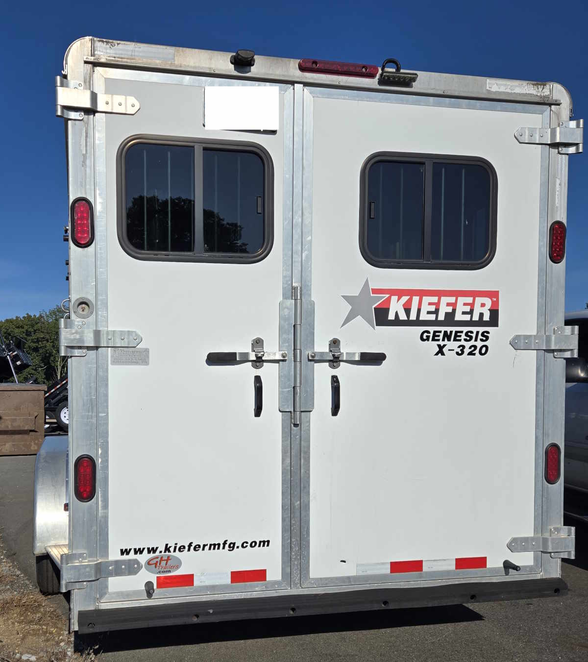 USED_58201_REAR.jpg USED_58201_REAR.jpg